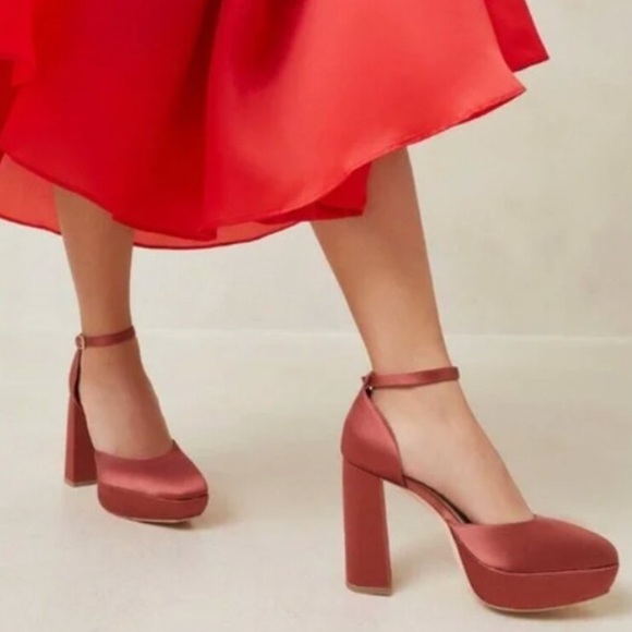 Loeffler Randall Selina satin closed toe ankle strap platforms "rust" - Picture 15 of 15